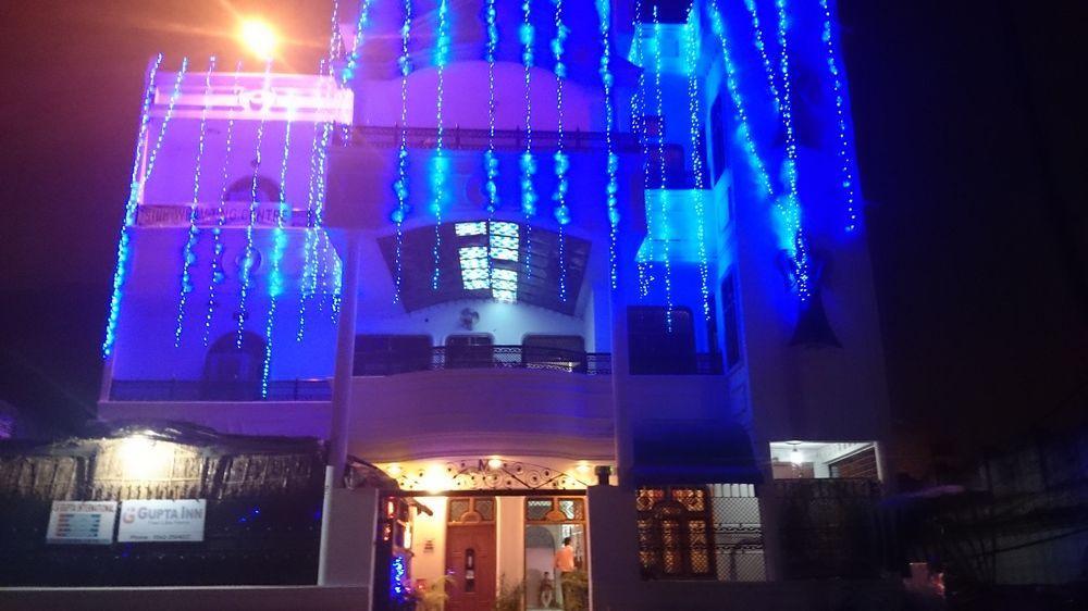 Treebo Trend Gupta Inn Varanasi Bagian luar foto