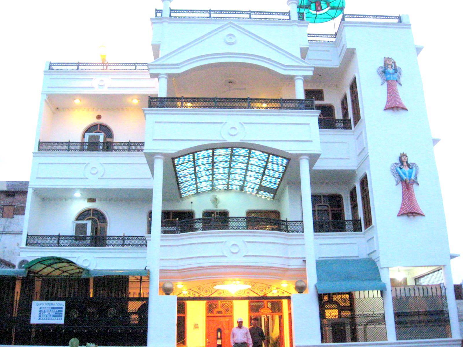 Treebo Trend Gupta Inn Varanasi Bagian luar foto