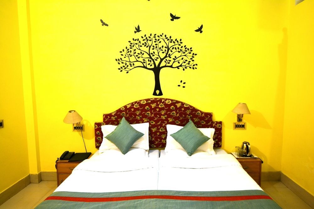 Treebo Trend Gupta Inn Varanasi Bagian luar foto